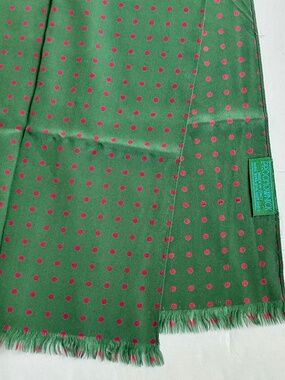 Prochownick elegant green with red polka dots all silk scarf, made in Italy 🇮🇹
